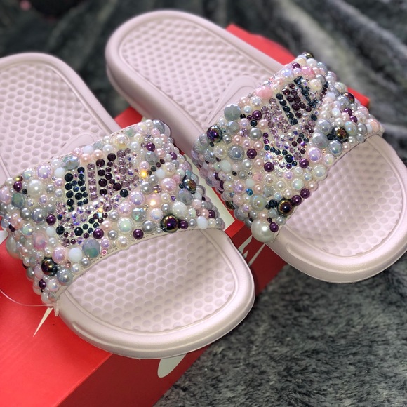 custom nike flip flops